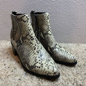 Blondo Elvina Snake Print Bootie in size 7.5